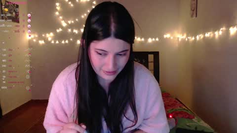 Snapshot of goldencandycotton chatting on 01-19-25, 11:53 goldencandycotton online show from 01-19-25, 11:53