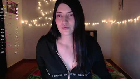 Snapshot of goldencandycotton chatting on 02-10-25, 09:14 goldencandycotton online show from 02-10-25, 09:14