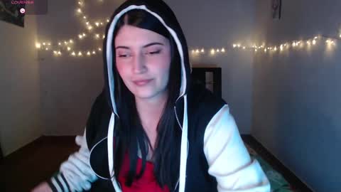 Snapshot of goldencandycotton chatting on 03-12-25, 07:35 goldencandycotton online show from 03-12-25, 07:35