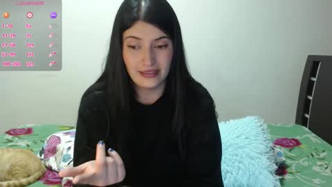 Snapshot of goldencandycotton chatting on 10-24-25, 06:54 goldencandycotton online show from 10-24-25, 06:54