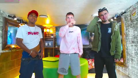 GOLDENJOI online show from 12-21-24, 01:10