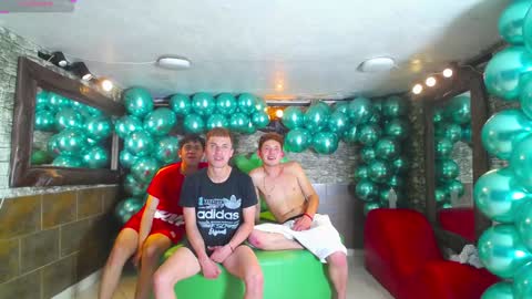 GOLDENJOI online show from 01-26-25, 03:47