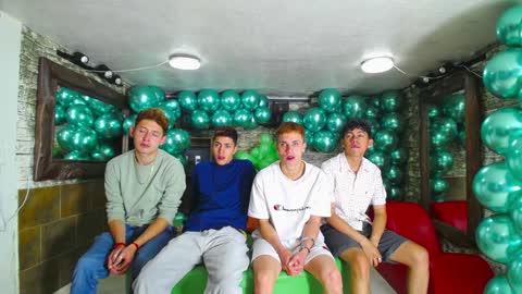 GOLDENJOI online show from 01-28-25, 12:32