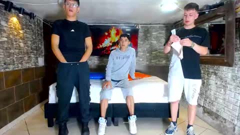 GOLDENJOI online show from 09-23-25, 10:13