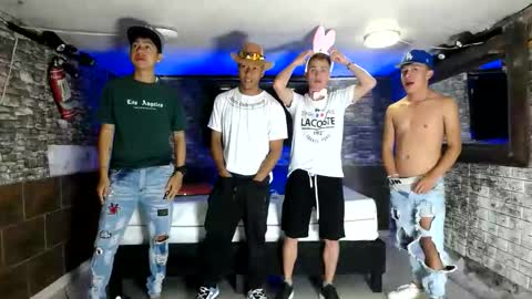 GOLDENJOI online show from 10-31-25, 11:44