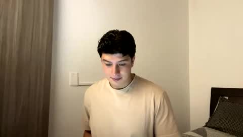 Snapshot of goldenknight33 chatting on 09-10-25, 02:06 goldenknight33 online show from 09-10-25, 02:06