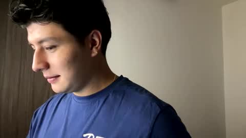 Snapshot of goldenknight33 chatting on 09-12-25, 02:06 goldenknight33 online show from 09-12-25, 02:06