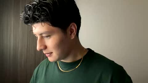 Snapshot of goldenknight33 chatting on 09-13-25, 03:23 goldenknight33 online show from 09-13-25, 03:23