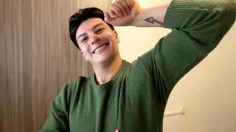 Snapshot of goldenknight33 chatting on 09-30-25, 04:12 goldenknight33 online show from 09-30-25, 04:12