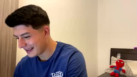 Snapshot of goldenknight33 chatting on 10-15-25, 05:13 goldenknight33 online show from 10-15-25, 05:13