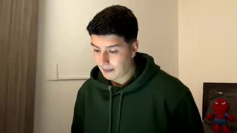 Snapshot of goldenknight33 chatting on 10-16-25, 05:14 goldenknight33 online show from 10-16-25, 05:14