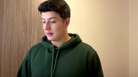 Snapshot of goldenknight33 chatting on 10-25-25, 05:30 goldenknight33 online show from 10-25-25, 05:30