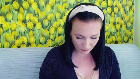 Snapshot of goldmoonn chatting on 07-05-26, 02:02 goldmoonn online show from 07-05-26, 02:02