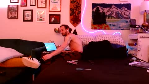 Snapshot of goldxxxstar chatting on 01-02-25, 11:06 GOLDXSTAR online show from 01-02-25, 11:06