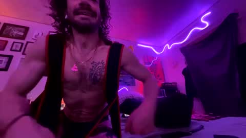 Snapshot of goldxxxstar chatting on 01-28-25, 07:22 GOLDXSTAR online show from 01-28-25, 07:22