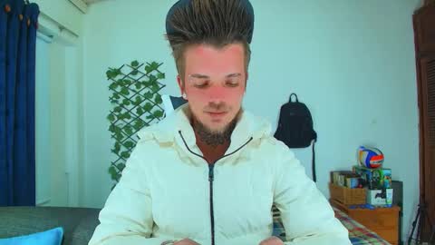 Goldy Loyal93 online show from 10-09-25, 04:32