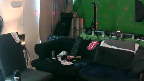 Snapshot of goldyguy011 chatting on 01-19-25, 05:58 goldyguy011 online show from 01-19-25, 05:58