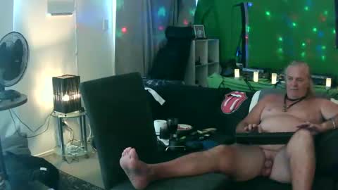 Snapshot of goldyguy011 chatting on 01-22-25, 05:05 goldyguy011 online show from 01-22-25, 05:05