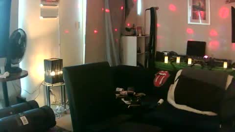 Snapshot of goldyguy011 chatting on 02-07-25, 06:14 goldyguy011 online show from 02-07-25, 06:14