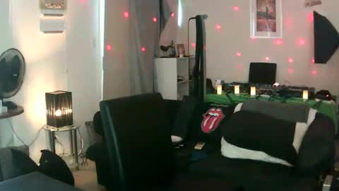 Snapshot of goldyguy011 chatting on 02-13-25, 07:56 goldyguy011 online show from 02-13-25, 07:56