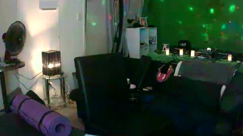 Snapshot of goldyguy011 chatting on 02-18-25, 06:04 goldyguy011 online show from 02-18-25, 06:04