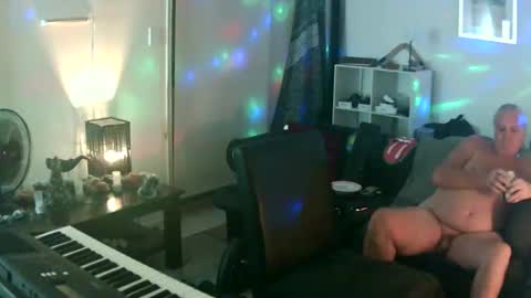 goldyguy011 online show from 11-30-25, 02:54