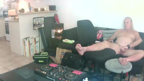 goldyguy011 online show from 06-14-26, 12:19