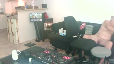 goldyguy011 online show from 06-21-26, 11:07