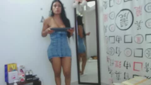 Snapshot of golositha26 chatting on 01-25-25, 09:46 Valentina online show from 01-25-25, 09:46