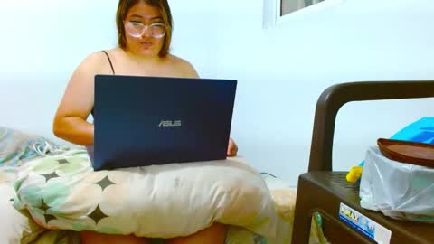 Snapshot of gonul_aslanbey chatting on 10-14-25, 12:44 gonul aslanbey online show from 10-14-25, 12:44