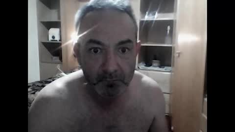 gonzalo online show from 12-30-24, 01:58