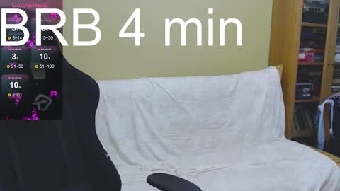 Snapshot of good__night chatting on 12-22-24, 08:47 Elizabeth Effie online show from 12-22-24, 08:47