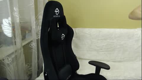 Snapshot of good__night chatting on 02-14-26, 05:53 Elizabeth Effie online show from 02-14-26, 05:53