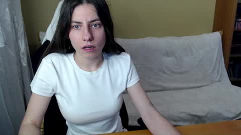 Elizabeth Effie online show from 05-07-26, 04:56