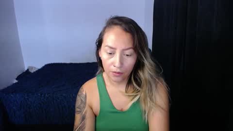 Snapshot of good_trip_love__ chatting on 01-15-25, 02:06 nathalia online show from 01-15-25, 02:06