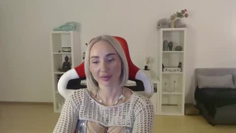 Snapshot of goodblondeno chatting on 07-06-26, 08:00 Natalie online show from 07-06-26, 08:00