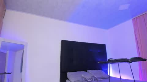 Snapshot of goodgirlforyou_ chatting on 10-12-25, 10:53 natt online show from 10-12-25, 10:53