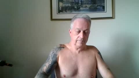 Snapshot of goodgriefnotagain chatting on 10-12-25, 12:59 Goodgriefnotagain online show from 10-12-25, 12:59