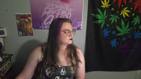 Snapshot of goodgrl1799 chatting on 06-17-26, 04:26 goodgrl1799 online show from 06-17-26, 04:26