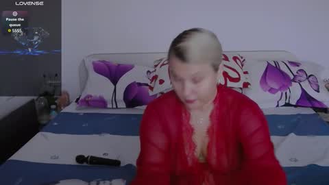 Elysa online show from 11-04-25, 07:29