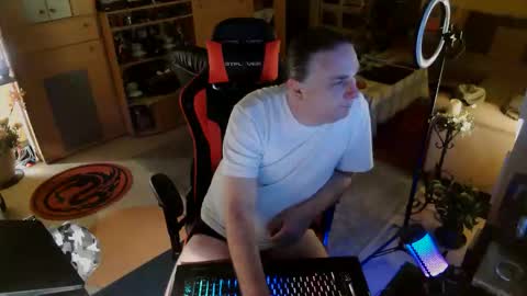 Snapshot of google5001 chatting on 11-15-25, 05:49 google5001 online show from 11-15-25, 05:49