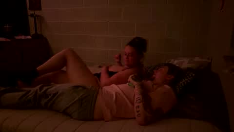 Snapshot of goosetaken chatting on 11-05-25, 04:34 JK once again online show from 11-05-25, 04:34