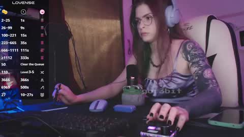 Snapshot of gor3bit chatting on 12-25-24, 01:09 Giggle Monster online show from 12-25-24, 01:09