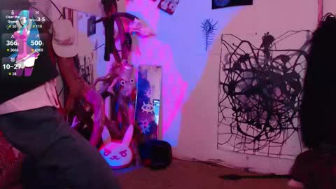 Snapshot of gor3bit chatting on 10-07-25, 11:40 Giggle Monster online show from 10-07-25, 11:40
