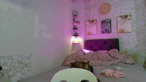 Snapshot of gorgeneviev69 chatting on 03-06-26, 06:59 geneviev online show from 03-06-26, 06:59