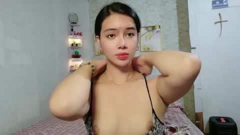 Snapshot of gorgeneviev69 chatting on 04-15-26, 07:43 geneviev online show from 04-15-26, 07:43