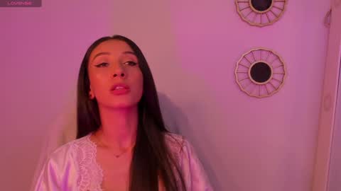 Rose  online show from 12-28-24, 08:05