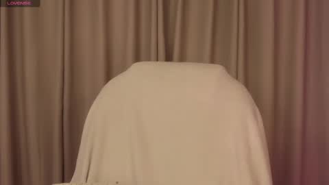 Rose  online show from 02-28-25, 08:53