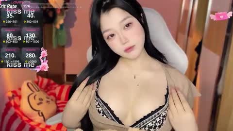 gorgeous girl33 online show from 01-03-25, 07:29