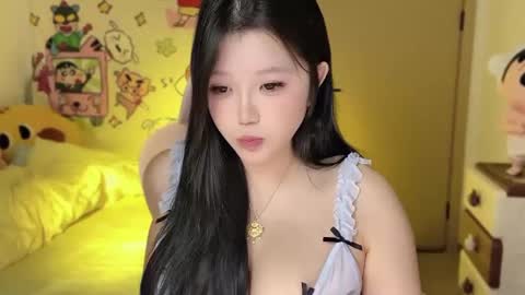 gorgeous girl33 online show from 10-08-25, 07:33